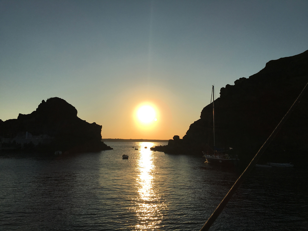 Sunset Catamaran Santorin